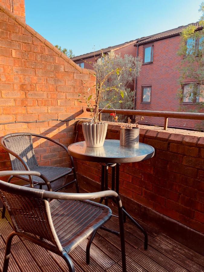 Charming And Spacious 1-Bedroom Flat In Hampstead London Bagian luar foto
